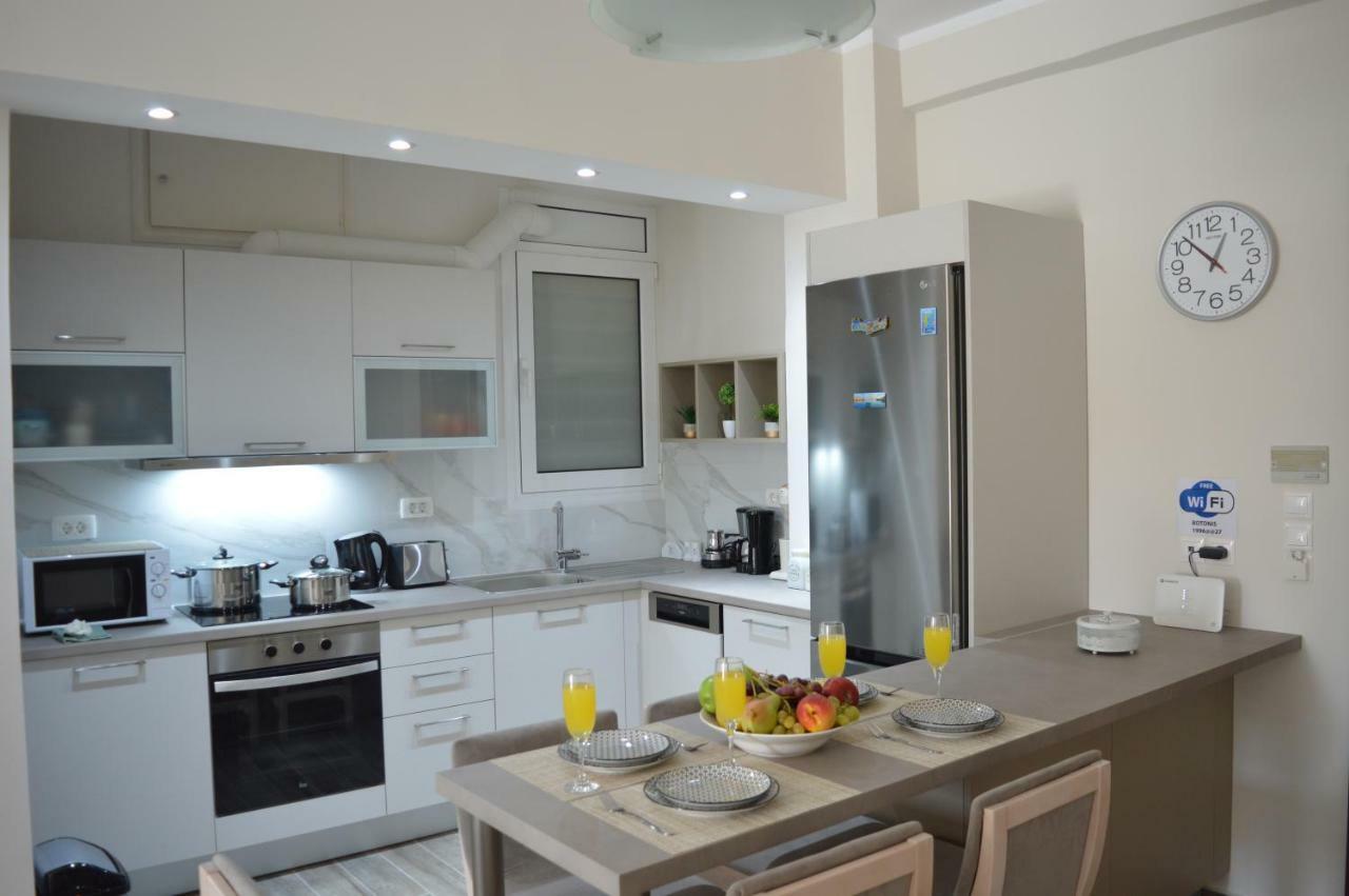 Botonis Bright Spacious Apartment La Canea Esterno foto