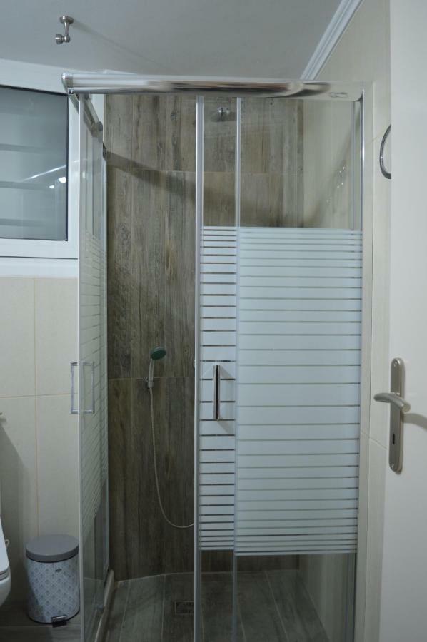Botonis Bright Spacious Apartment La Canea Esterno foto