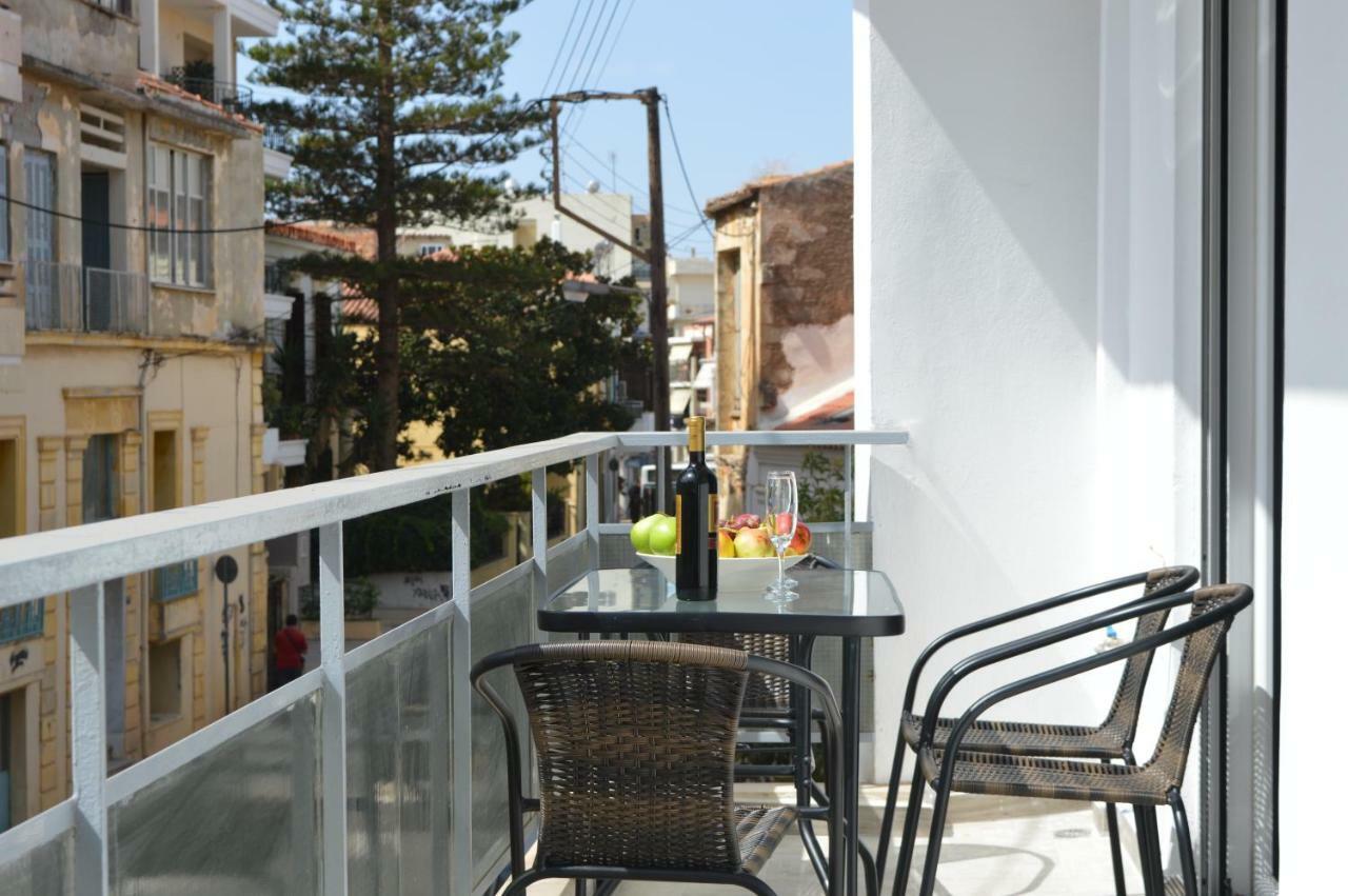 Botonis Bright Spacious Apartment La Canea Esterno foto